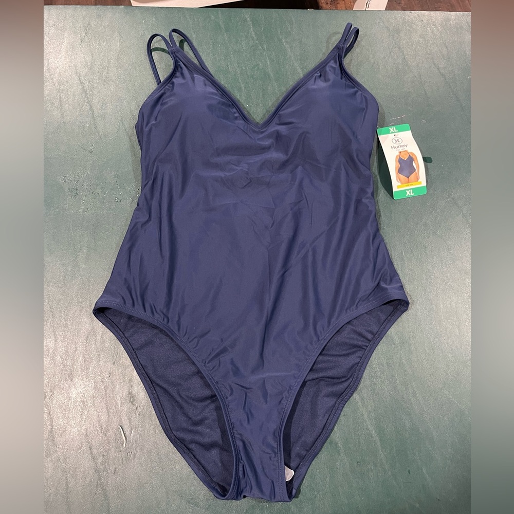 BNWT Hurley one piece swimsuit size XL women’s